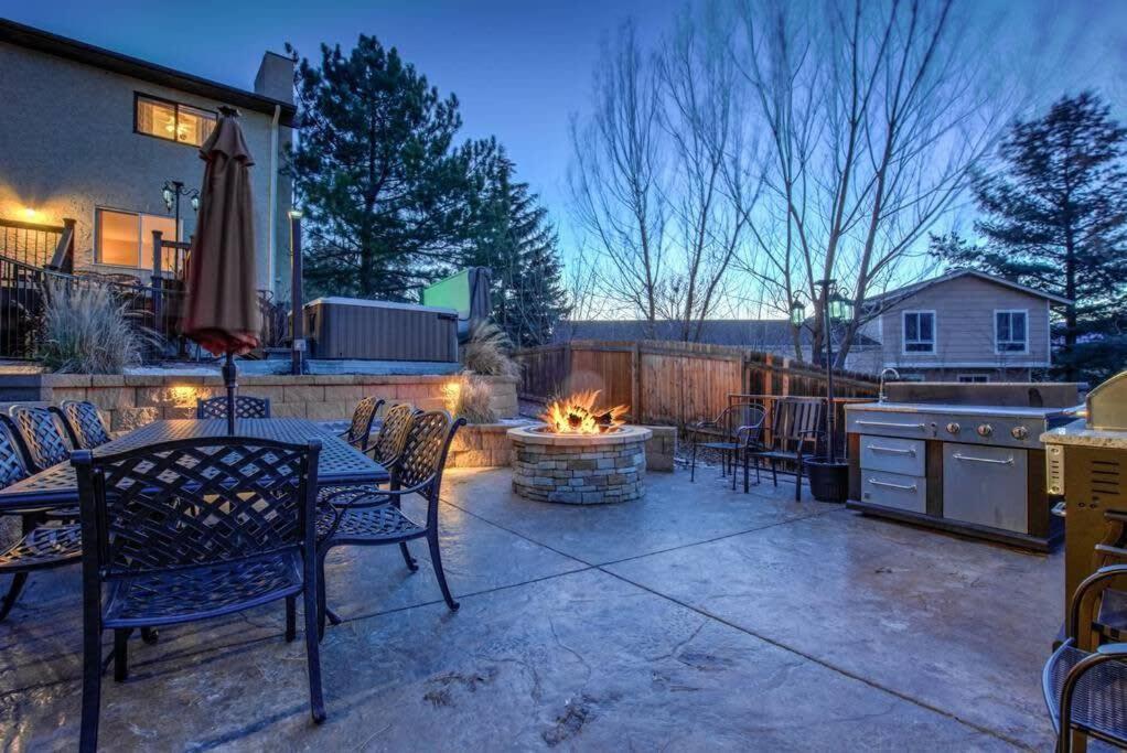 Holiday home 4br Near Usafa Entertain W Lg Backyard & Hot Tub Colorado Springs